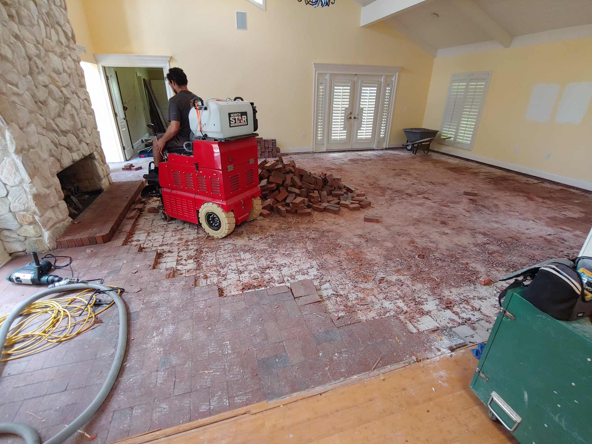 Floor Restore & More | Lakeland, Florida | Why You Should Hire a Floor Removal Expert